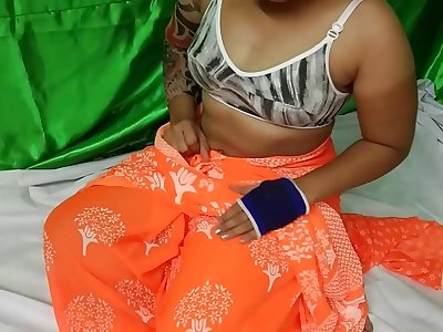 Indian Aunty Orange Saree Sex
